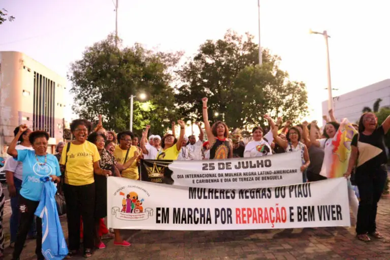 MARCHA DAS MULHERES NEGRAS E AQUILOMBAMENTO DAS PRETAS MARCARAM O DIA 25 DE JULHO NO PIAUÍ